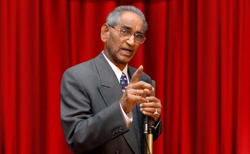 हमें मानवतावादी विश्व नागरिक तैयार करने होंगे!- डॉ जगदीश गाँधी हमें मानवतावादी विश्व नागरिक तैयार करने होंगे!- डॉ जगदीश गाँधी